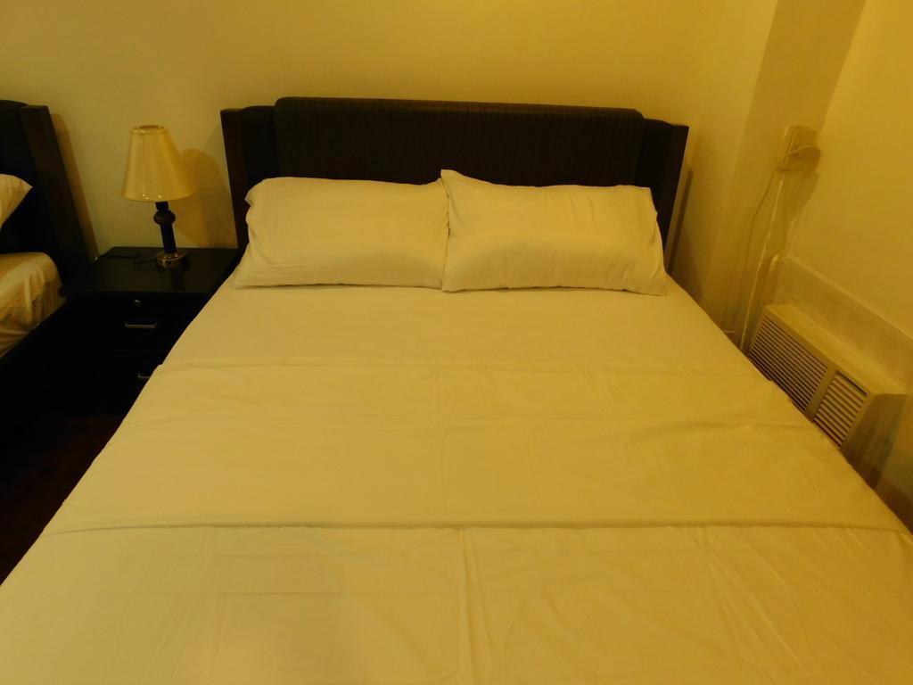 Ofw Hotel Manila Пасай Экстерьер фото